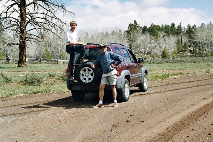 Ich und Papa auf der Elk Ridge Road (12. Mai)