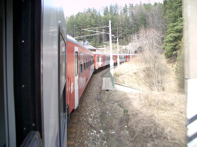 E 1734 bei der Ausfahrt aus dem Wolfsbergkogel-Tunnel