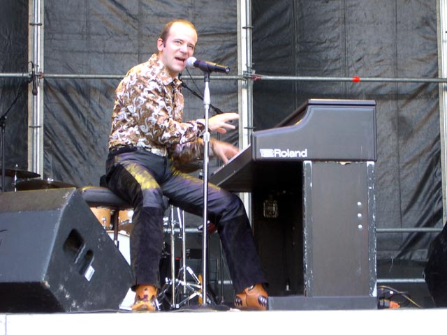 Andy Lee Lang am Rathausplatz