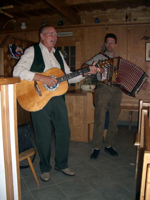 im Schutzhaus Teichhütte (21. Juni)