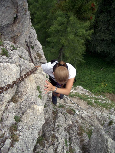 Katrin am Klettersteig auf den Turmstein