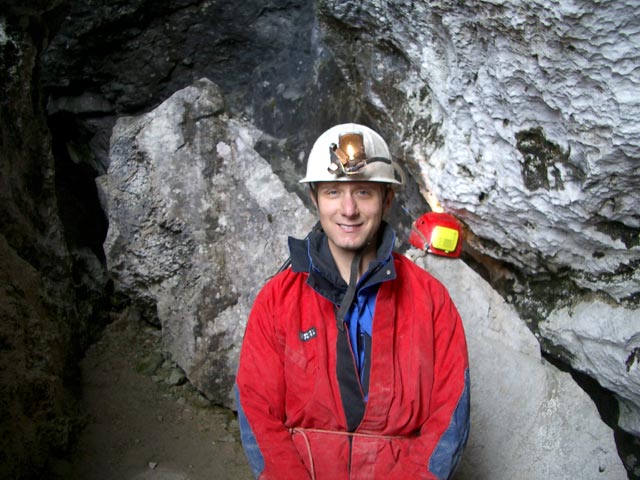 Ich beim Eingang der Dachsteinhöhle (18. Juli)