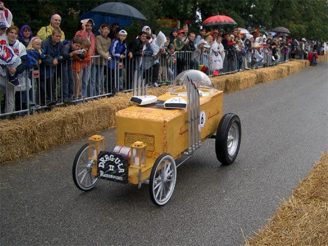 Mockingbird Heights Racing Team im Kurpark Oberlaa