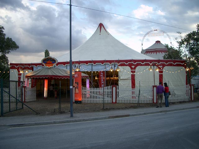 Oesterreichischer Nationalcircus Zirkus Luis Knie in Jedlesee