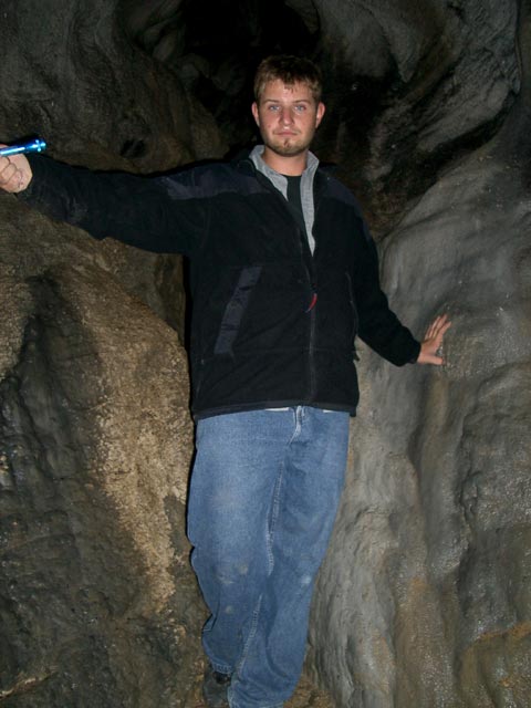 Markus in der Paulinenhöhle