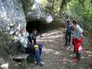 Markus, Christian, Gerald, Regina und Andre beim Eingang der Paulinenhöhle