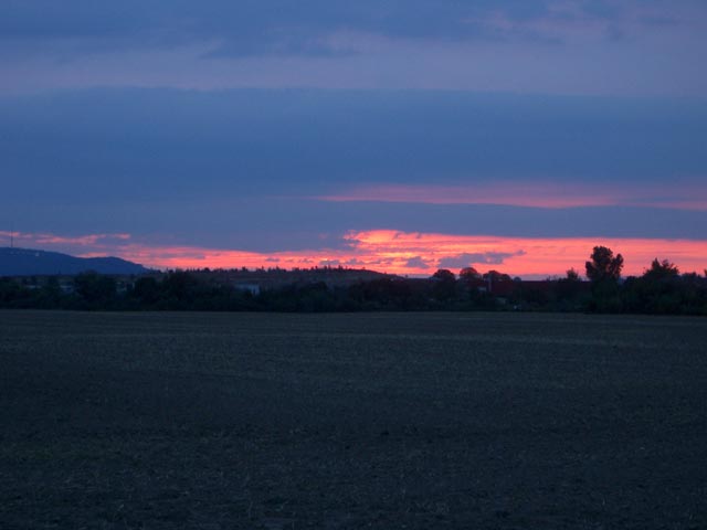 Sonnenuntergang über Neu-Süßenbrunn (12. Sep.)