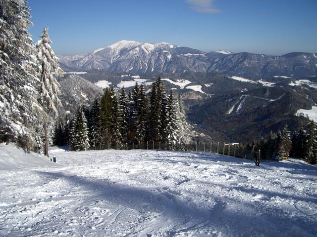 Weltcup-Panorama-Piste mit Schneeberg