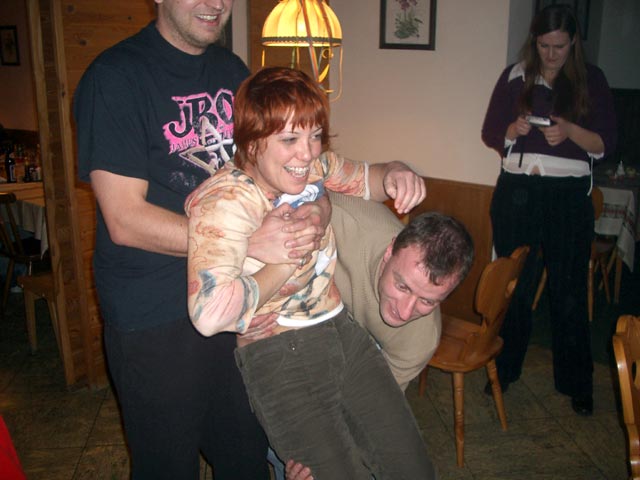 Michael, Claudia, Andras und Birgit im Alois Günther Haus, 1.782 m (31. Dez.)