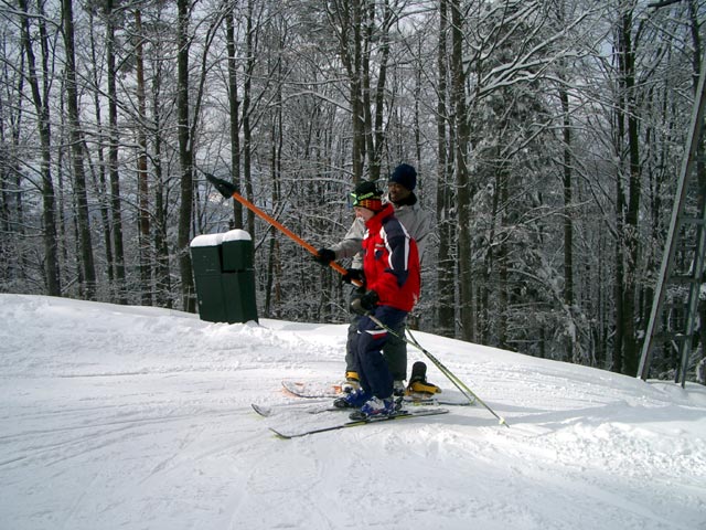 Katarina und Farayi am Lift 4