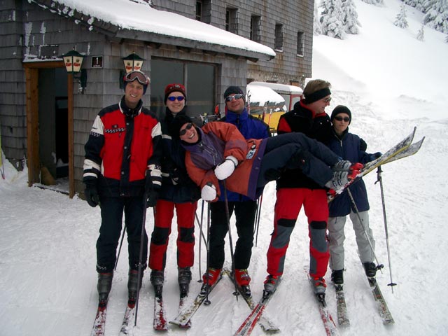 Ich, Hellin, Claudia, Andreas, Michael und Martina beim Ötscher-Schutzhaus, 1418 m