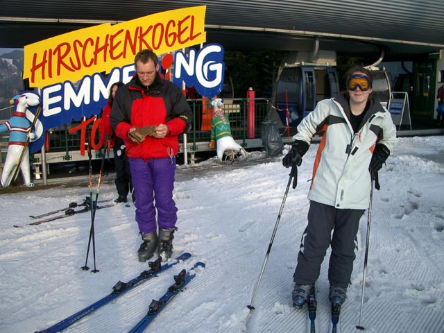 Erich und Daniela bei der Bergstation des Magic-Mountain-Xpress