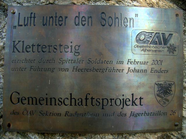 Einstiegstafel Klettersteig 'Luft unter den Sohlen'