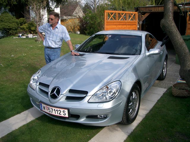Papa und sein Mercedes SLK (19. Apr.)