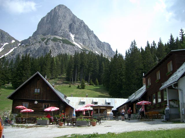 Oberst Klinke-H&uuml;tte mit Kalbling (10. Juni)