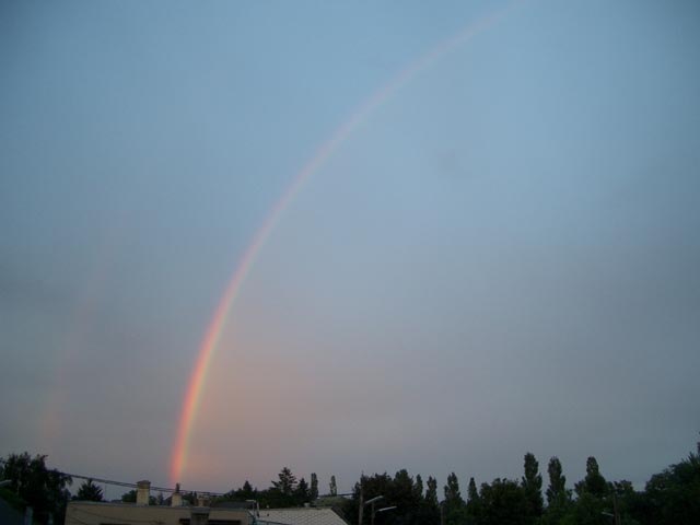 Regenbogen &uuml;ber S&uuml;&szlig;enbrunn (15. Juni)