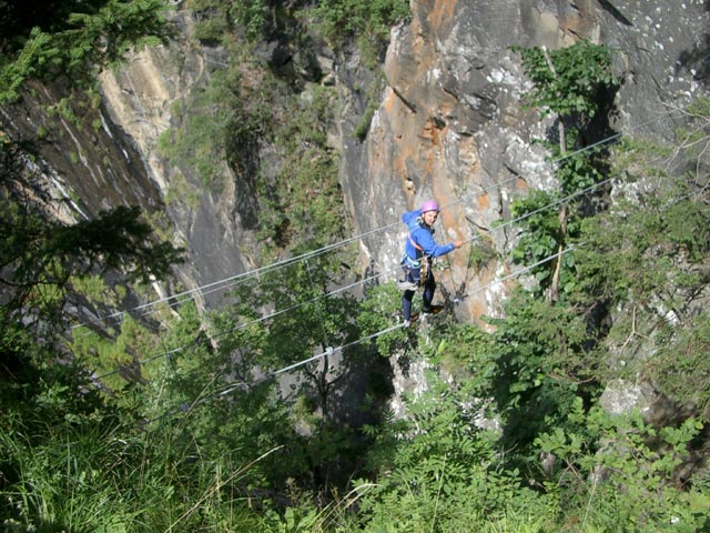 Klettersteig Fallbach: Reinhard auf der Seilbr&uuml;cke (12. Juli)