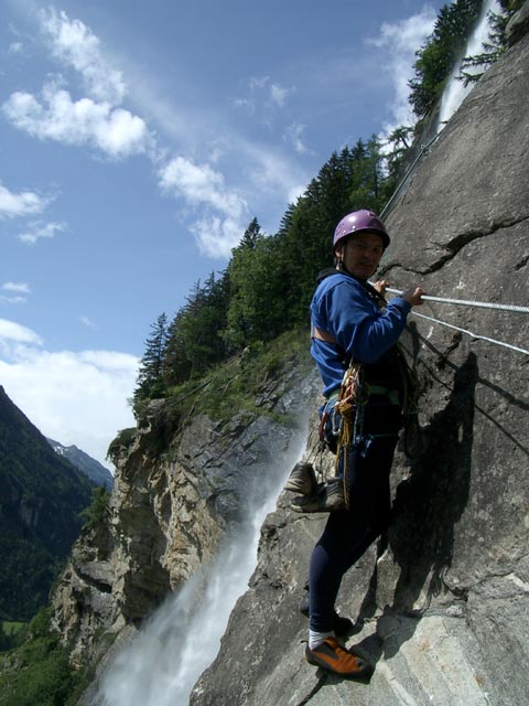 Klettersteig Fallbach: Reinhard im oberen Teil (12. Juli)