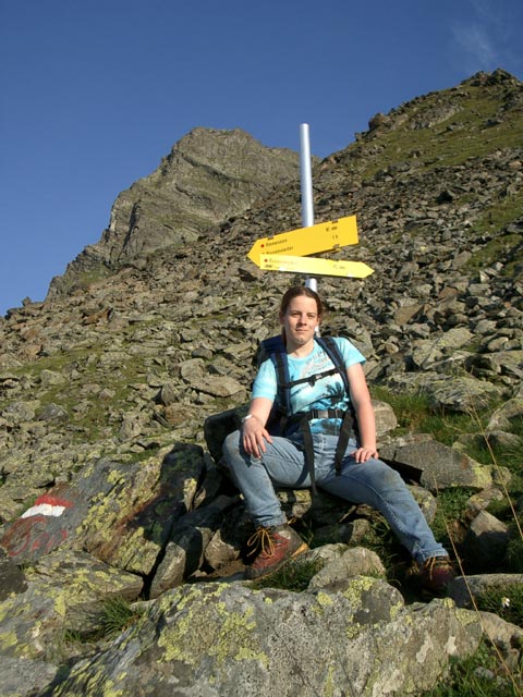 Daniela an der Wegkreuzung Rinnenspitze/Rinnensee (8. Aug.)