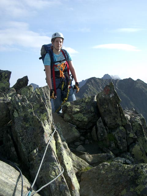 Daniela am Gipfelaufbau der Rinnenspitze (8. Aug.)