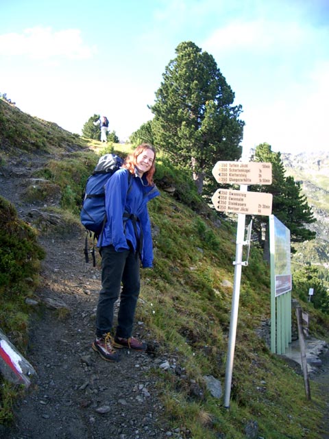 Daniela bei der Bergstation der Glungezerbahn