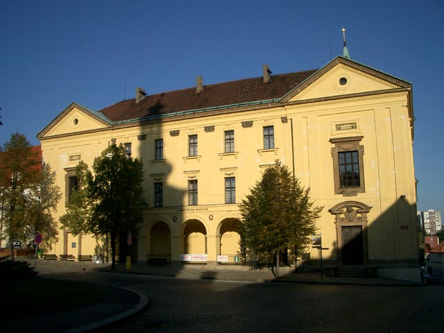 Geb&auml;ude des ehemaligen Piaristenstudentenheims (6. Sep.)