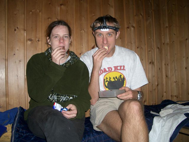 Daniela und ich in der Babenstuber H&uuml;tte, 2.300 m (24. Okt)
