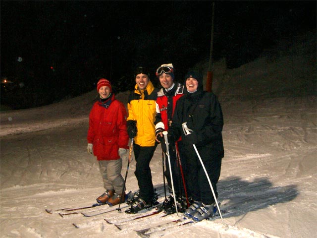 Christoph, Stefan, ich und Gudrun am Übungshang (31. Dez.)