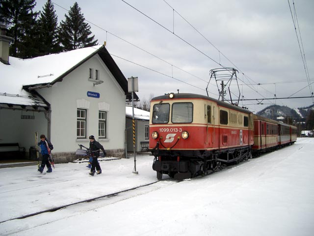 1099.013-3 im Bahnhof Mitterbach (15. J&auml;n.)
