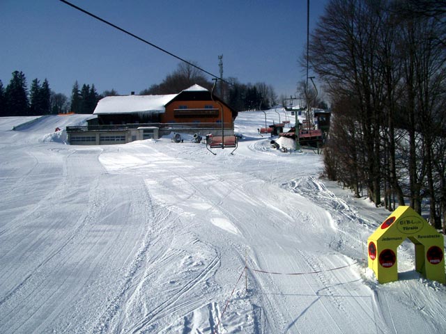 Wichtlalm und Bergstation der Doppelsesselbahn