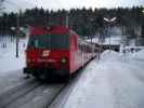 R 1653 bei der Ausfahrt aus dem Bahnhof Semmering