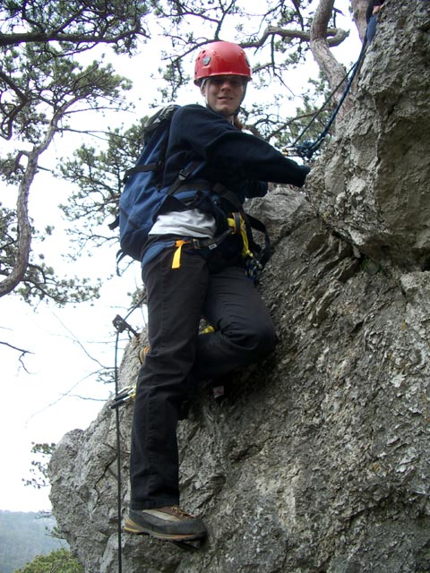 Mödlinger Klettersteig: Daniela im letzten Aufschwung