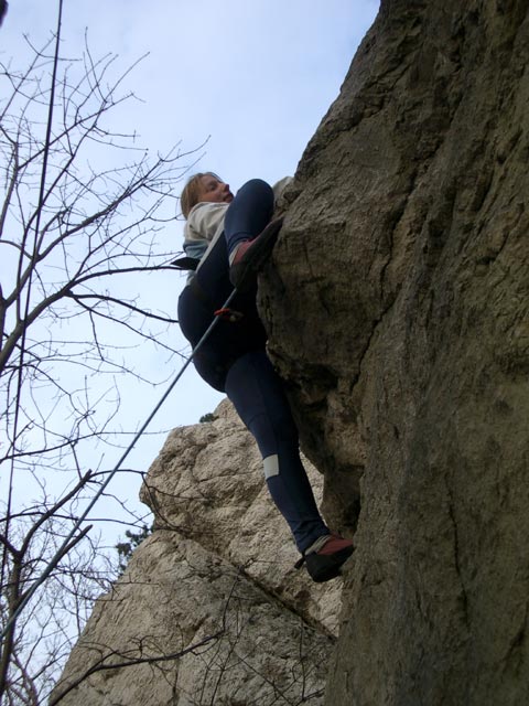 Klettergarten Efeugrat: Yasmin in der Route 'Schoffenweg'