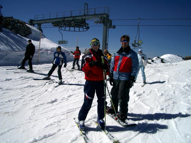 Katarina und Markus bei der Bergstation der Doppelsesselbahn Großes Kar