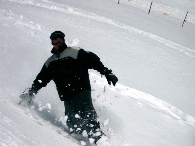 Markus neben der Piste 65 (10. Apr.)