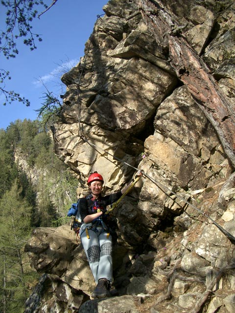 Jubil&auml;ums-Klettersteig: Carmen vor der 2. Steilstufe