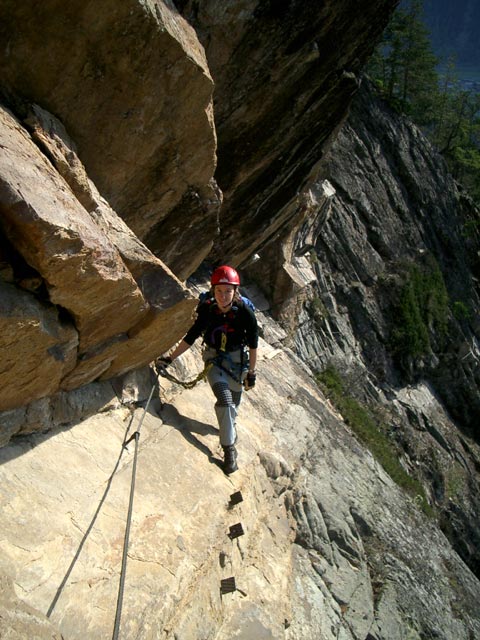 Jubil&auml;ums-Klettersteig: Carmen in der Querung