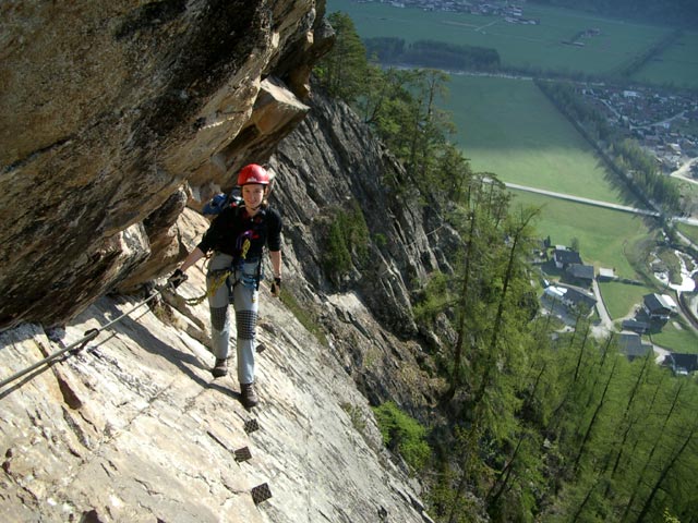 Jubil&auml;ums-Klettersteig: Carmen in der Querung