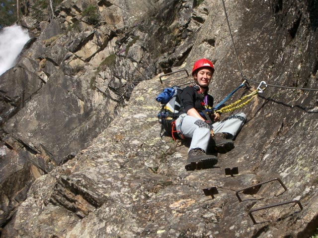 Jubil&auml;ums-Klettersteig: Carmen nach der Querung