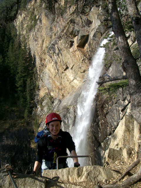 Jubil&auml;ums-Klettersteig: Carmen im Ausstieg