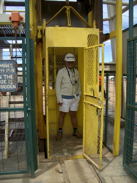 Papa bei der Mollie Kathleen Mine (20. Mai 2005)