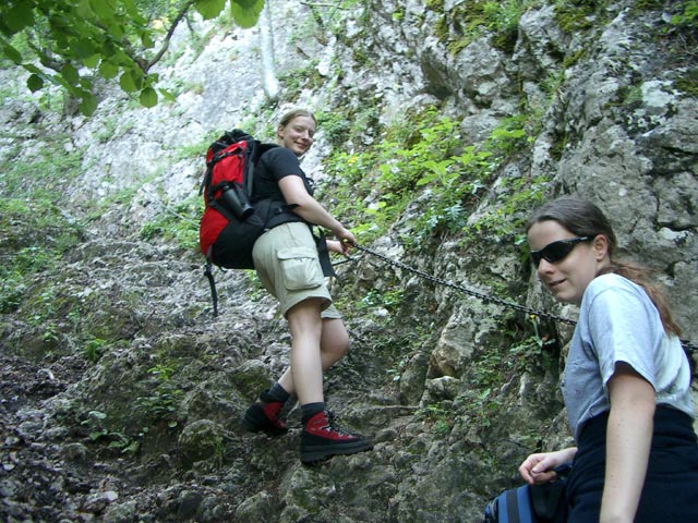Yasmin und Daniela zwischen Mixnitz und Drachenh&ouml;hle