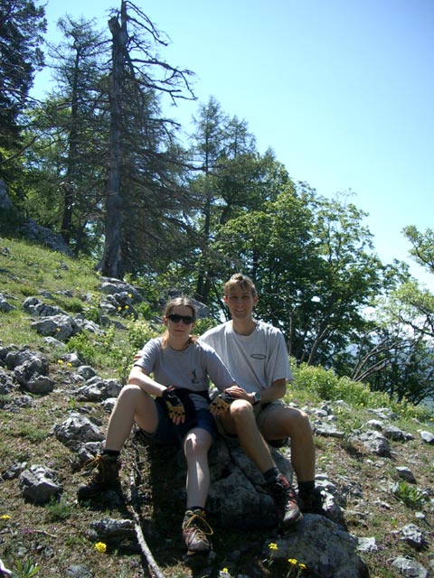 Daniela und ich zwischen Drachenh&ouml;hle und R&ouml;thelstein