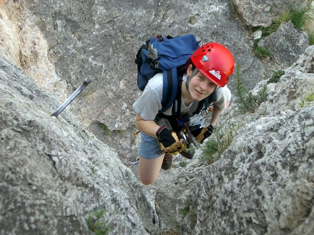 Pittentaler Steig: Daniela in der Verschneidung nach dem Steigbaum