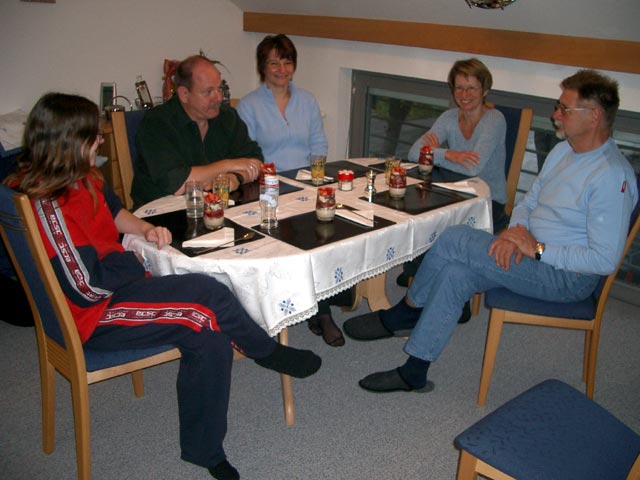 Daniela, Wolfgang, Andrea, Mama und Papa in meiner Wohnung (9. Juni)