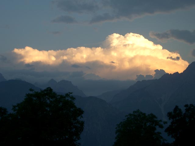 Gewitterwolke &uuml;ber den Lienzer Dolomiten (15. Juli)