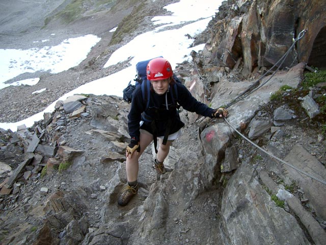 Daniela auf Weg 502 zwischen Furtschaglkar und Sch&ouml;nbichler Horn (29. Juli)