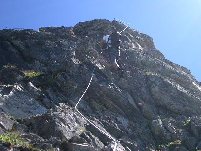 Axel am &uuml;berh&auml;ngenden Pfeiler