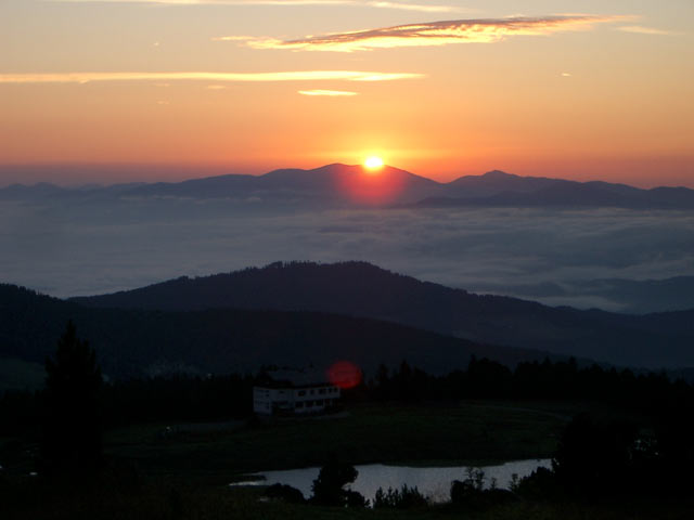 Sonnenaufgang beim Gro&szlig;en Winterleitensee (13. Aug.)