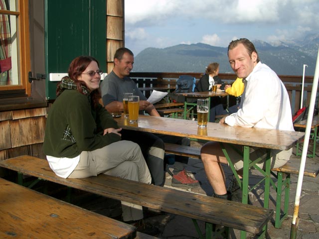 Daniela, Erich und Erich bei der Gablonzer H&uuml;tte, 1.522 m (19. Aug.)